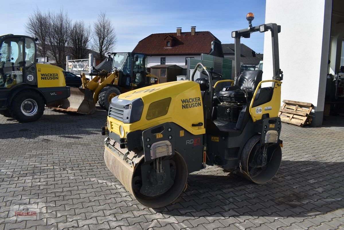 Tandemvibrationswalze типа Wacker Neuson Neuson RD27-120, Gebrauchtmaschine в Putzleinsdorf (Фотография 1)