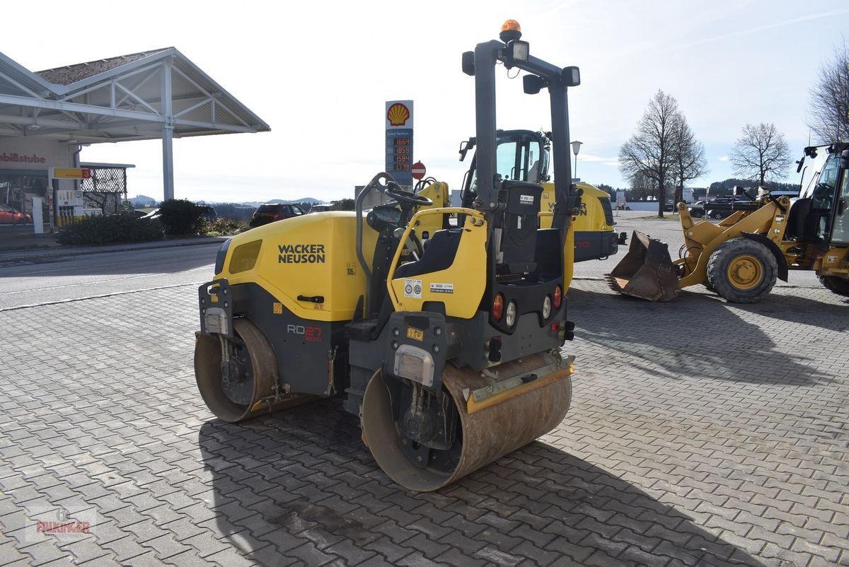 Tandemvibrationswalze del tipo Wacker Neuson Neuson RD27-120, Gebrauchtmaschine In Putzleinsdorf (Immagine 3)