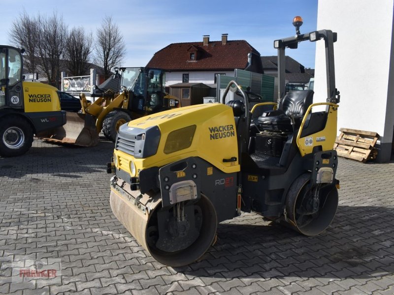 Tandemvibrationswalze of the type Wacker Neuson Neuson RD27-120, Gebrauchtmaschine in Putzleinsdorf