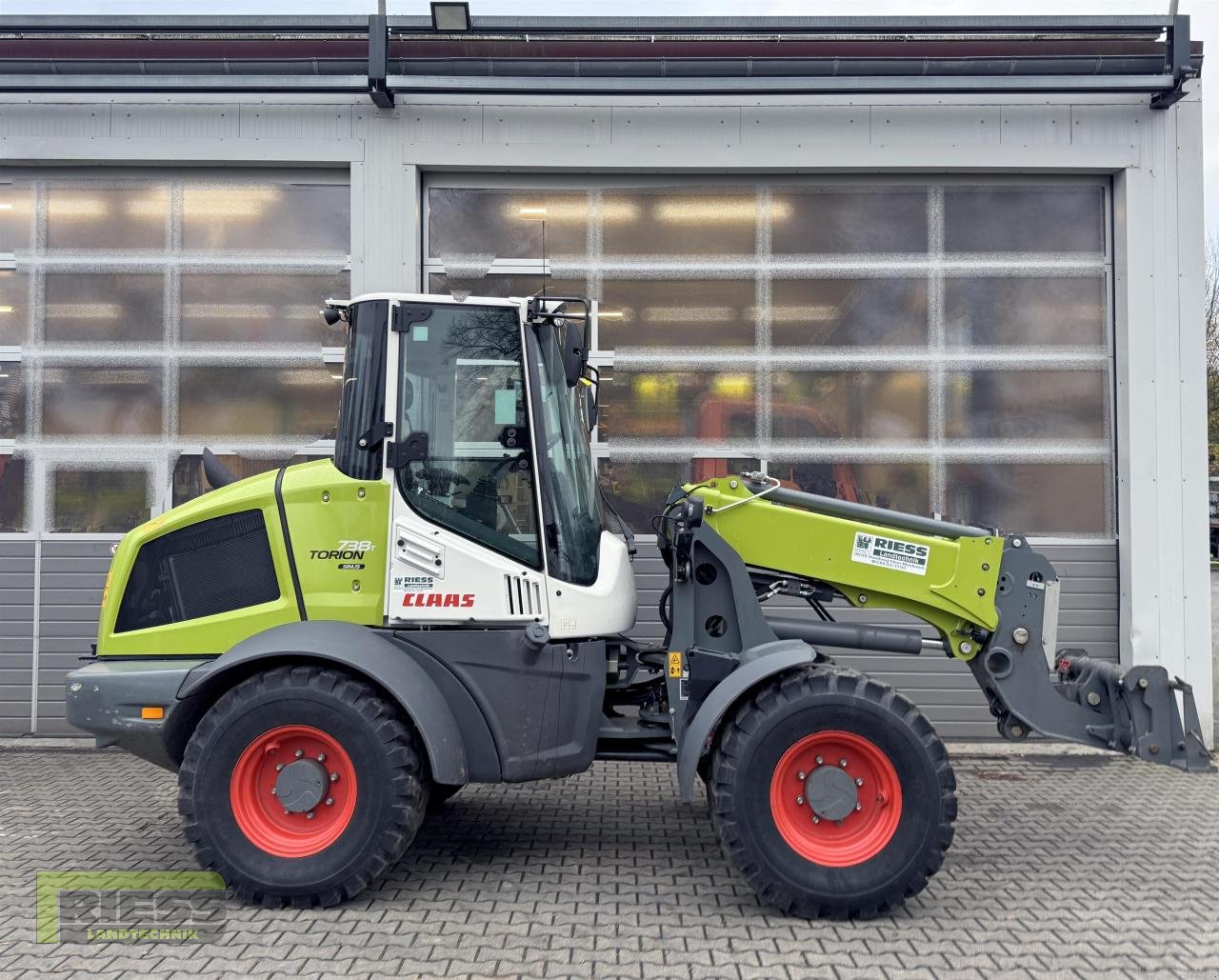 Teleradlader des Typs CLAAS TORION 738 T Sinus, Neumaschine in Homberg (Ohm) - Maulbach (Bild 8)