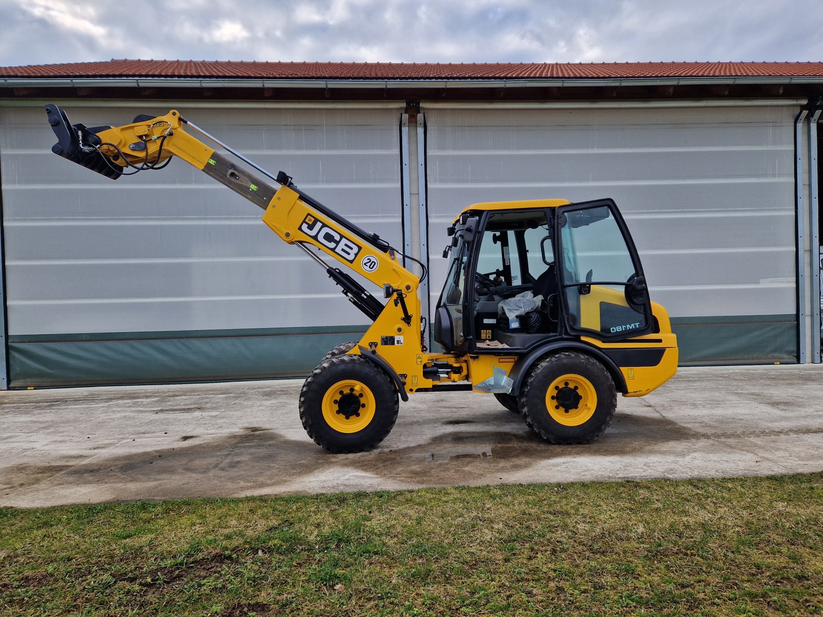 Teleradlader typu JCB JCB TM 180 Bj 2022 140 Std Neuwertig Klima Teleskoplader Radlader, Gebrauchtmaschine v Palling (Obrázok 1)