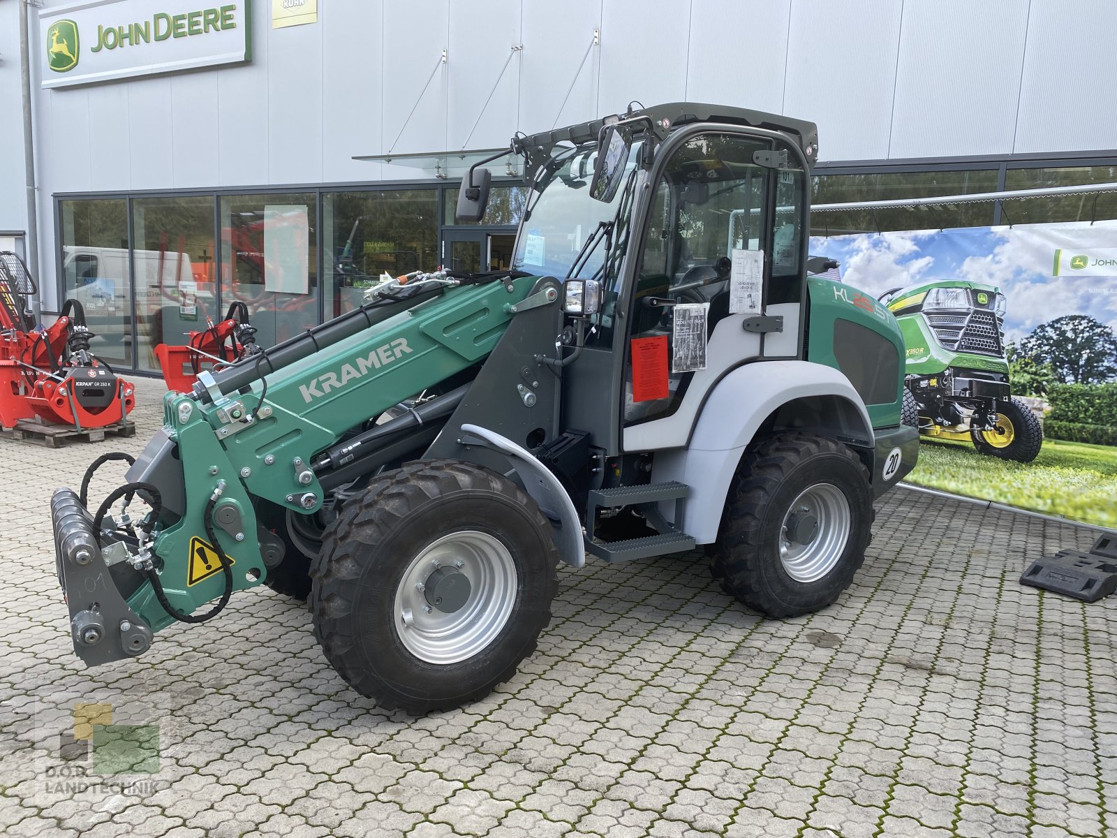 Teleradlader des Typs Kramer KL 25.5T, Neumaschine in Siegenburg (Bild 1)