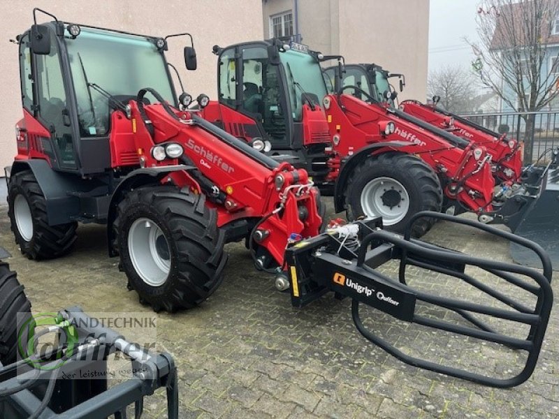 Teleradlader tipa Schäffer 6680 T, Neumaschine u Hohentengen (Slika 1)