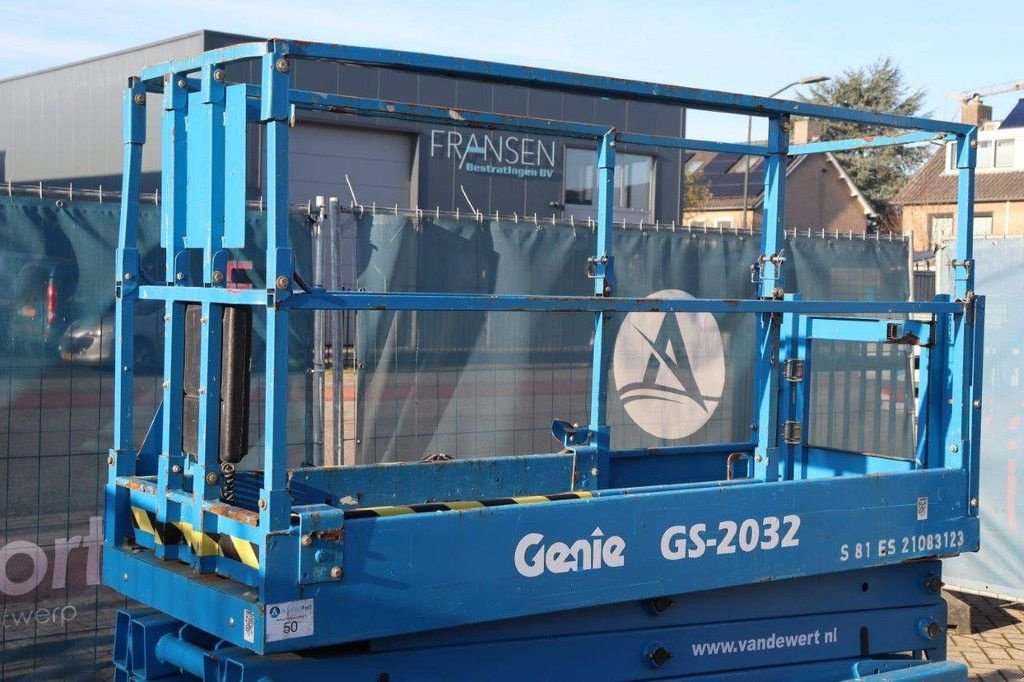 Teleskoparbeitsbühne des Typs Genie GS-2032, Gebrauchtmaschine in Antwerpen (Bild 11)