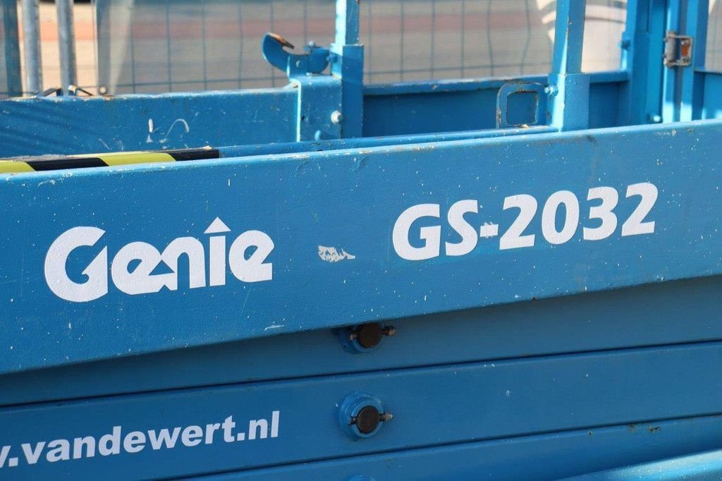 Teleskoparbeitsbühne del tipo Genie GS-2032, Gebrauchtmaschine en Antwerpen (Imagen 10)