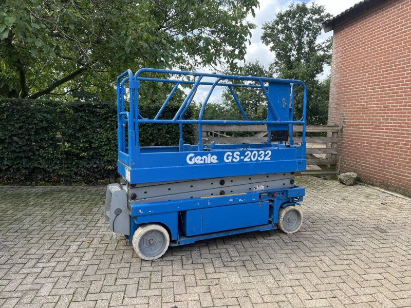 Teleskoparbeitsbühne typu Genie GS 2032, Gebrauchtmaschine v Buggenum