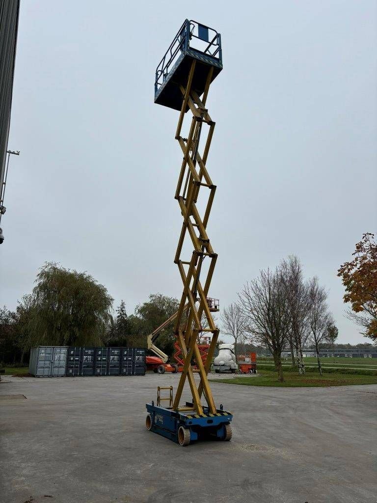 Teleskoparbeitsbühne des Typs Genie GS-3246, Gebrauchtmaschine in Antwerpen (Bild 4)