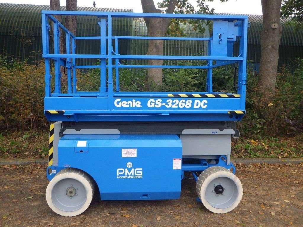 Teleskoparbeitsbühne типа Genie GS-3268DC, Gebrauchtmaschine в Antwerpen (Фотография 1)