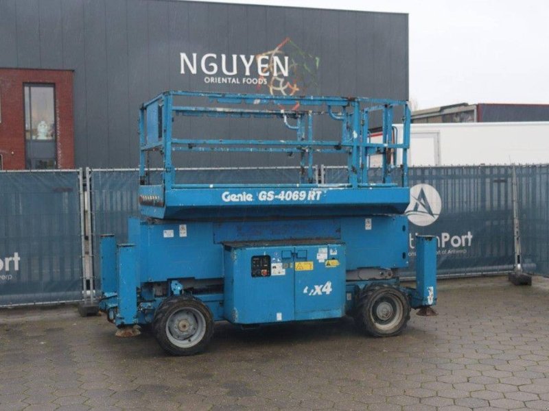 Teleskoparbeitsbühne des Typs Genie GS-4069 RT, Gebrauchtmaschine in Antwerpen (Bild 1)