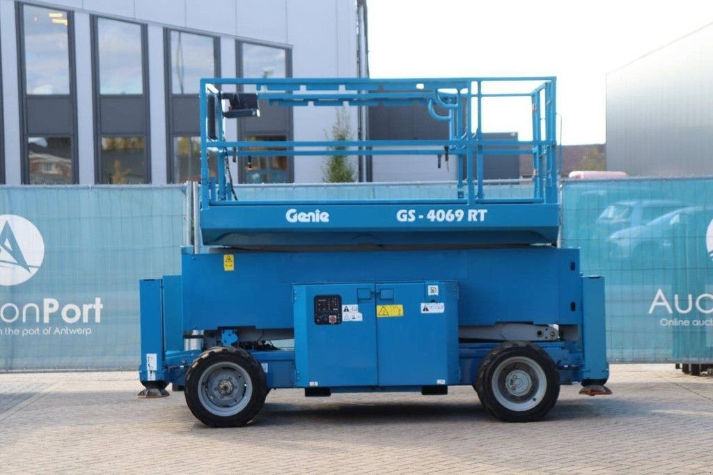 Teleskoparbeitsbühne типа Genie GS-4069RT, Gebrauchtmaschine в Antwerpen (Фотография 2)