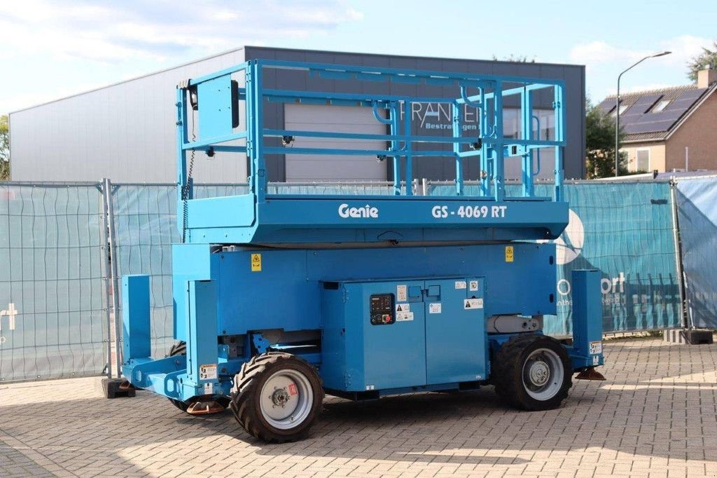 Teleskoparbeitsbühne des Typs Genie GS-4069RT, Gebrauchtmaschine in Antwerpen (Bild 10)