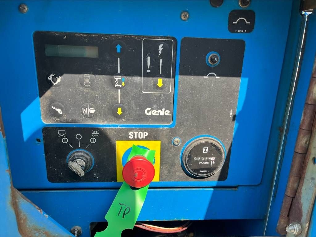 Teleskoparbeitsbühne des Typs Genie GS 4390 RT, Gebrauchtmaschine in Sittard (Bild 9)