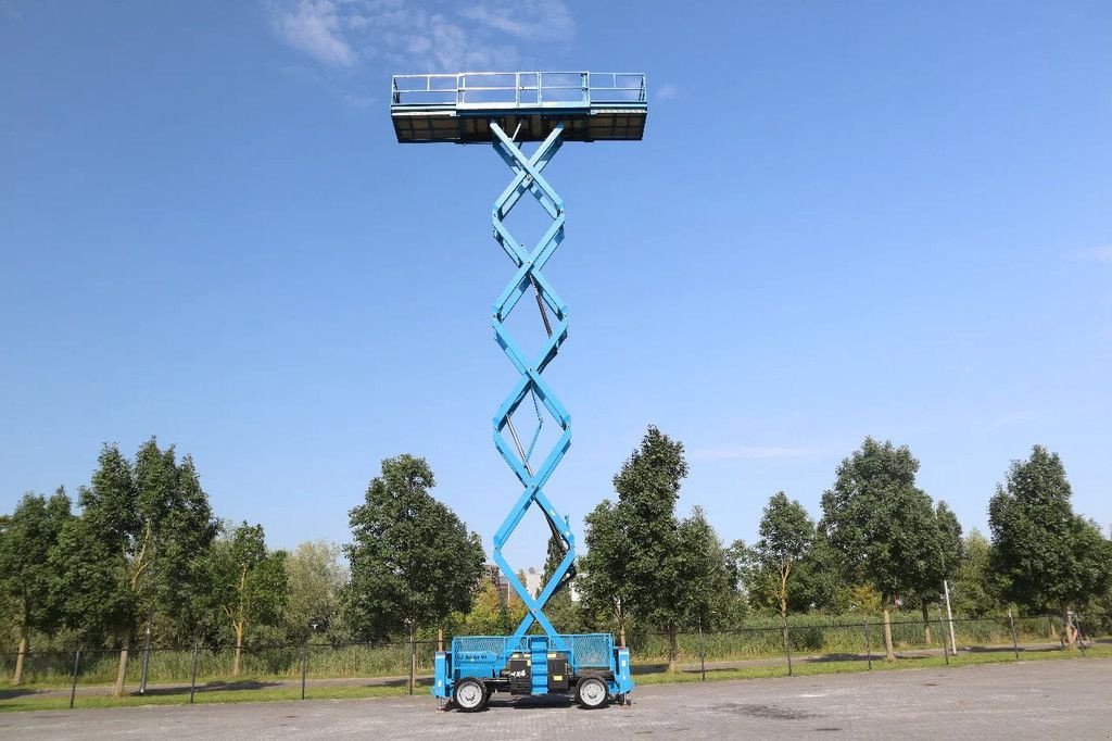 Teleskoparbeitsbühne tipa Genie GS-5390 RT 18 METER 680 KG 220V, Gebrauchtmaschine u Marknesse (Slika 8)