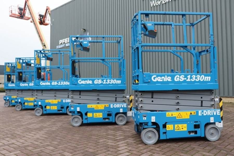 Teleskoparbeitsbühne tipa Genie GS1330M ALL-ELECTRIC DC DRIVE, 5.9M WORKING HEIGHT, Gebrauchtmaschine u Groenlo (Slika 10)