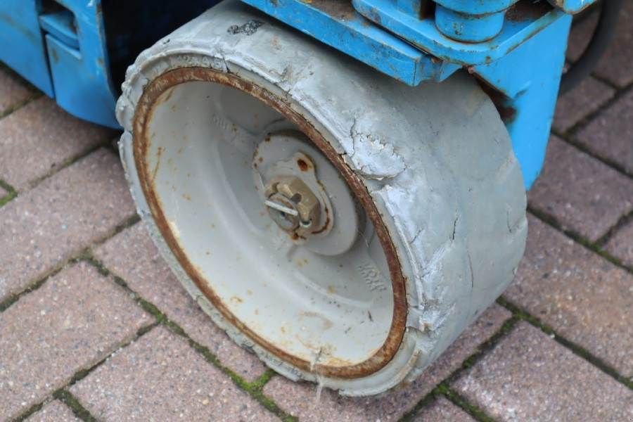 Teleskoparbeitsbühne van het type Genie GS1932 Electric, Working Height 7.8 m, 227kg Capac, Gebrauchtmaschine in Groenlo (Foto 8)