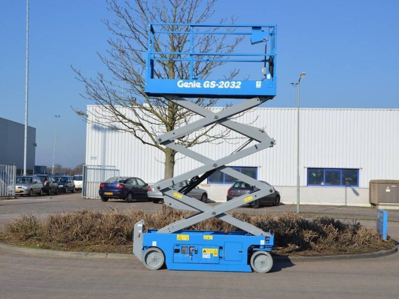 Teleskoparbeitsbühne des Typs Genie GS2032, Gebrauchtmaschine in Sittard (Bild 1)