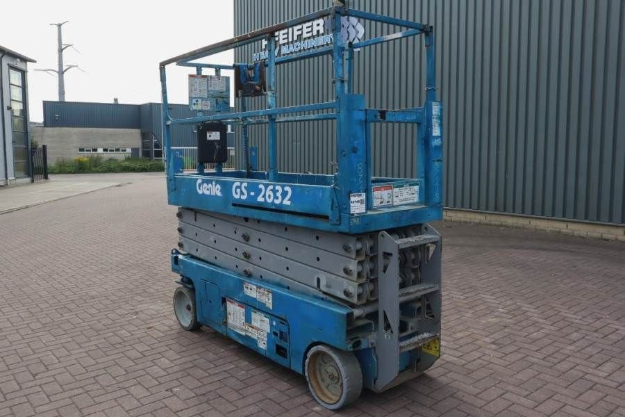 Teleskoparbeitsbühne van het type Genie GS2632 Electric, Working Height 10m, 227kg Capacit, Gebrauchtmaschine in Groenlo (Foto 9)