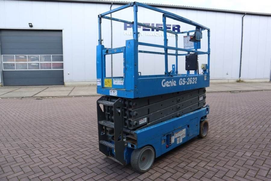 Teleskoparbeitsbühne van het type Genie GS2632 Electric, Working Height 10m, 227kg Capacit, Gebrauchtmaschine in Groenlo (Foto 2)