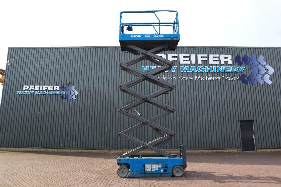 Teleskoparbeitsbühne za tip Genie GS3246 Electric, Working Height 11.75 m, 318kg Cap, Gebrauchtmaschine u Groenlo (Slika 3)