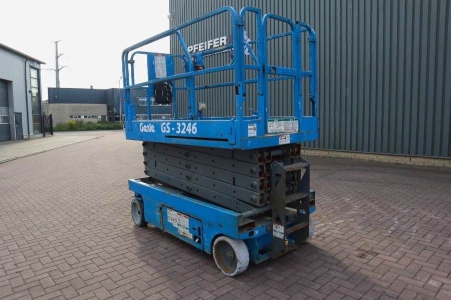 Teleskoparbeitsbühne del tipo Genie GS3246 Electric, Working Height 11.75 m, 318kg Cap, Gebrauchtmaschine en Groenlo (Imagen 10)