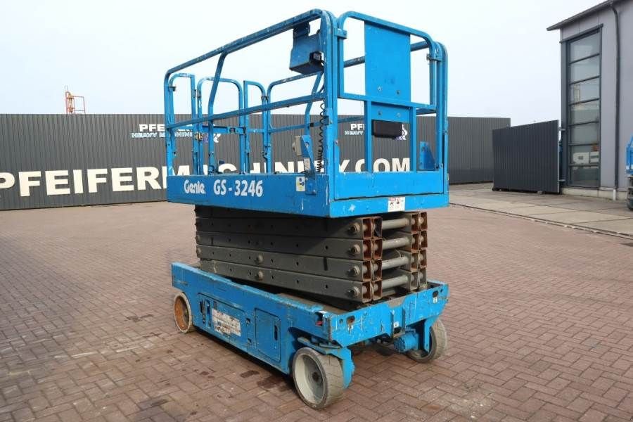 Teleskoparbeitsbühne tipa Genie GS3246 Electric, Working Height 11.75 m, 318kg Cap, Gebrauchtmaschine u Groenlo (Slika 2)