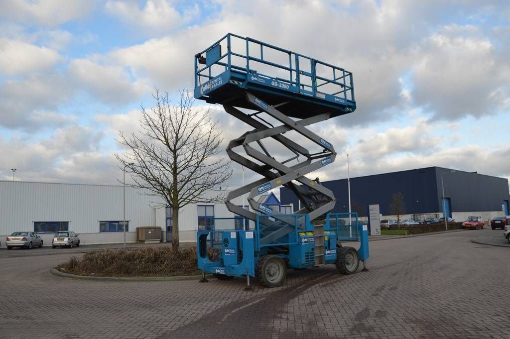 Teleskoparbeitsbühne van het type Genie GS3390 RT, Gebrauchtmaschine in Sittard (Foto 9)