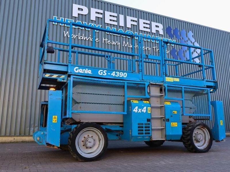 Teleskoparbeitsbühne del tipo Genie GS4390 Diesel, 4x4 Drive, 15m Working Height, 680k, Gebrauchtmaschine en Groenlo (Imagen 1)