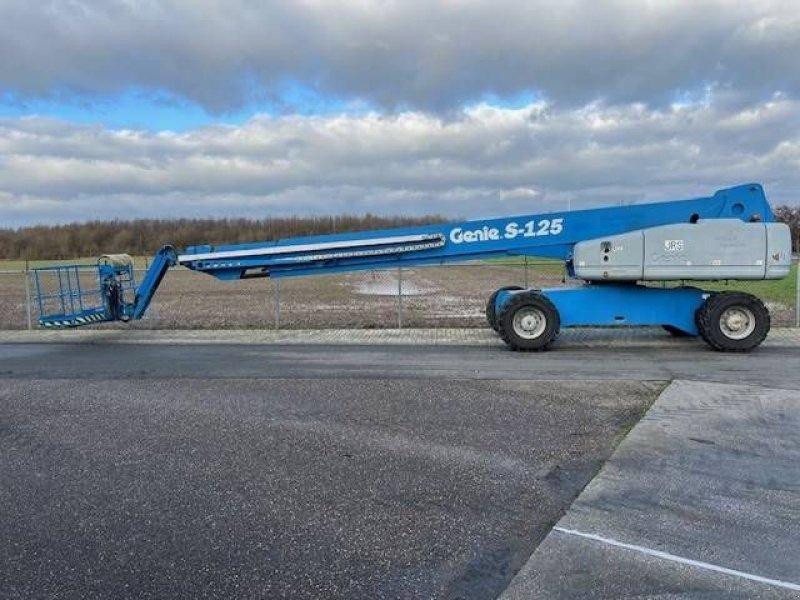 Teleskoparbeitsbühne van het type Genie S 125, Gebrauchtmaschine in Sittard (Foto 1)