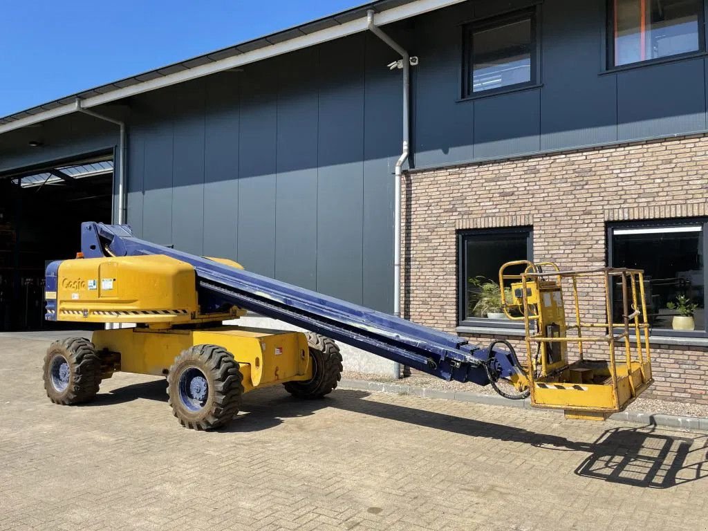 Teleskoparbeitsbühne van het type Genie S-60 Deutz Diesel 4 x 4 Telescoophoogwerker 17.6 meter werkhoogt, Gebrauchtmaschine in VEEN (Foto 3)