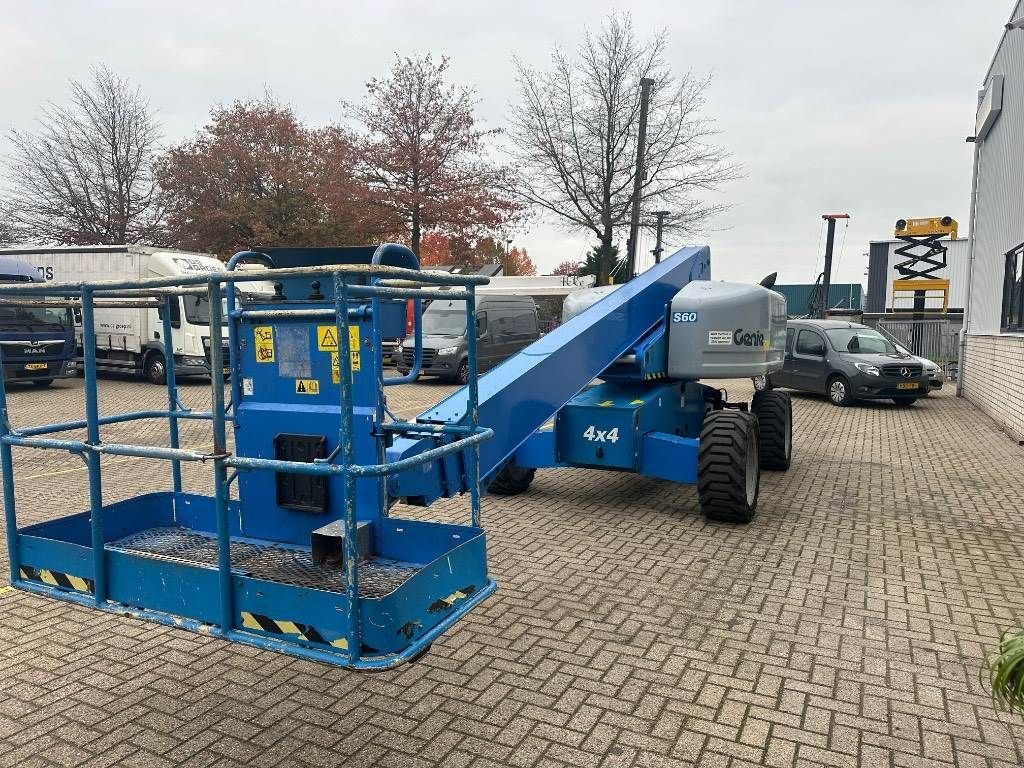 Teleskoparbeitsbühne van het type Genie S 60, Gebrauchtmaschine in WIJCHEN (Foto 11)