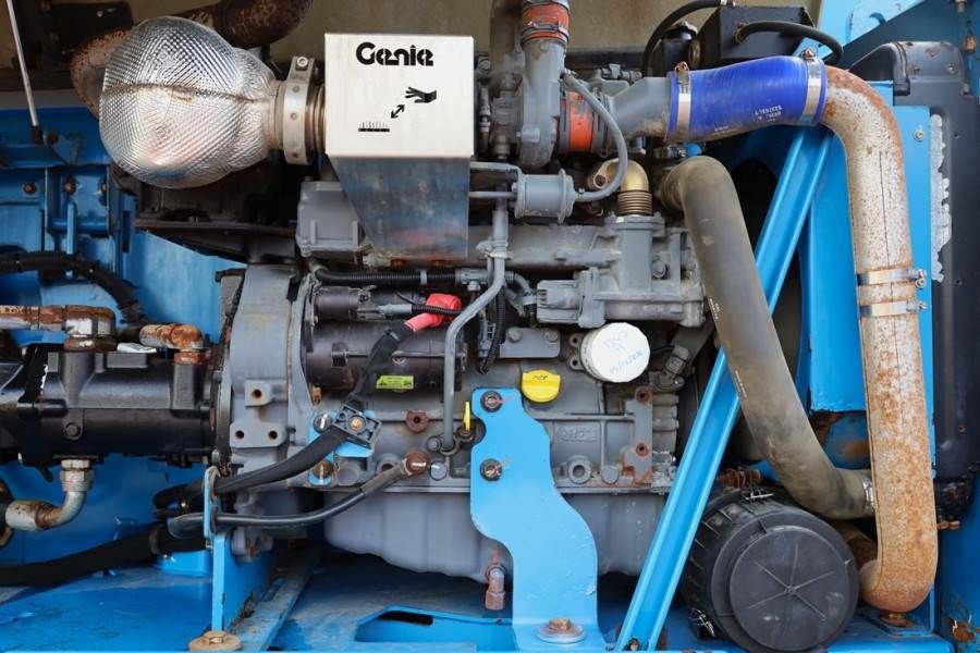 Teleskoparbeitsbühne del tipo Genie S-85XC Valid inspection, *Guarantee! Diesel, 4x4 D, Gebrauchtmaschine In Groenlo (Immagine 11)