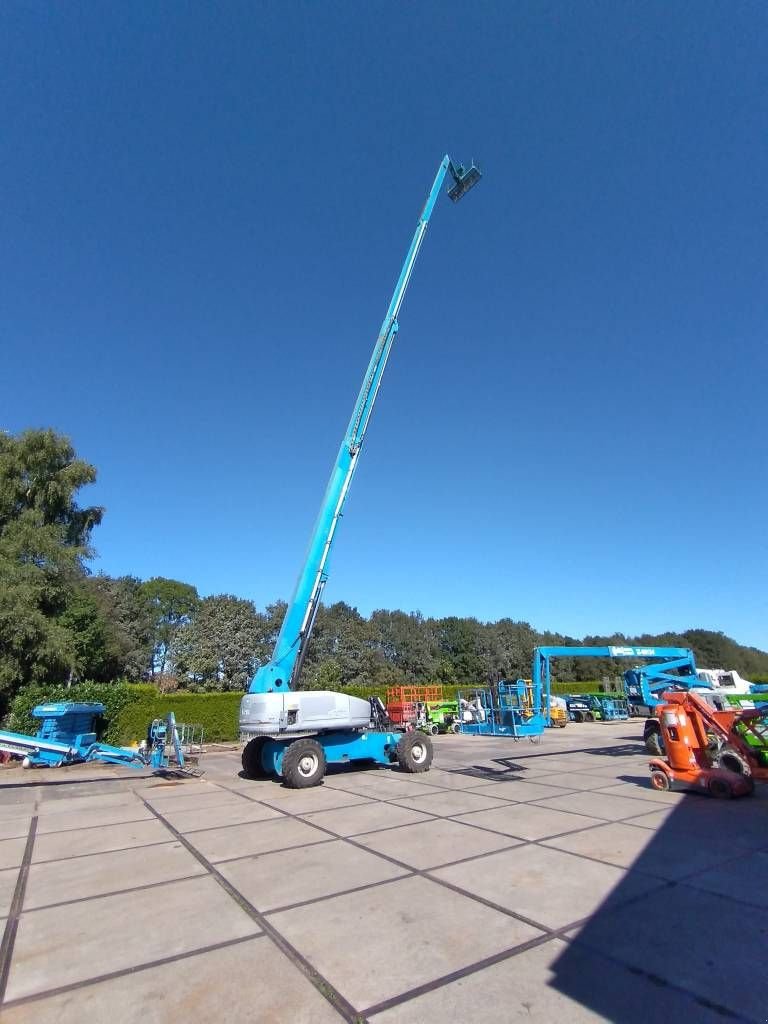 Teleskoparbeitsbühne van het type Genie S125 4x4 telescopic boomlift 40m hoogwerker, Gebrauchtmaschine in Hooge mierde (Foto 1)