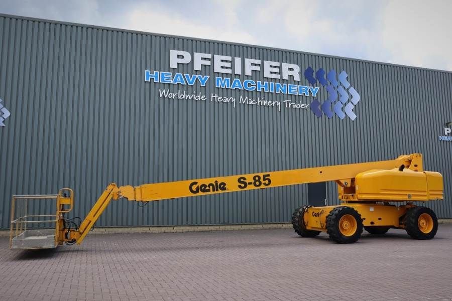 Teleskoparbeitsbühne Türe ait Genie S85 Diesel, 4x4 Drive, 27.7m Working Height, Conti, Gebrauchtmaschine içinde Groenlo (resim 1)