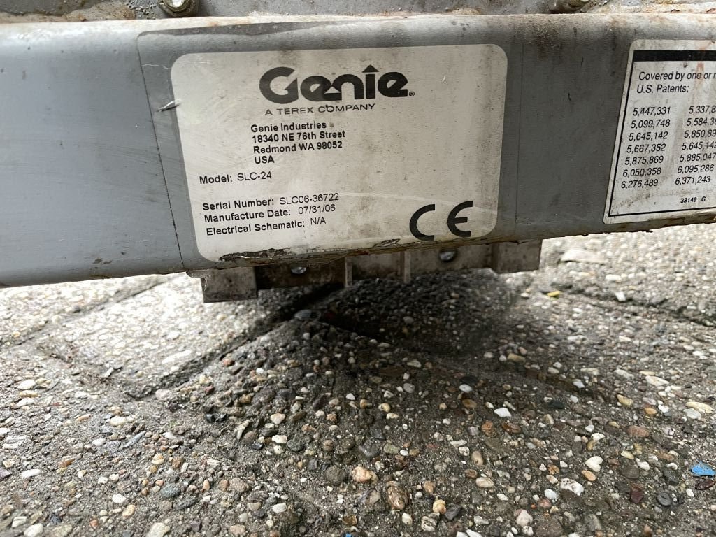 Teleskoparbeitsbühne tip Genie SLC-24 Materiaallift kanaallift, Gebrauchtmaschine in Hedel (Poză 3)