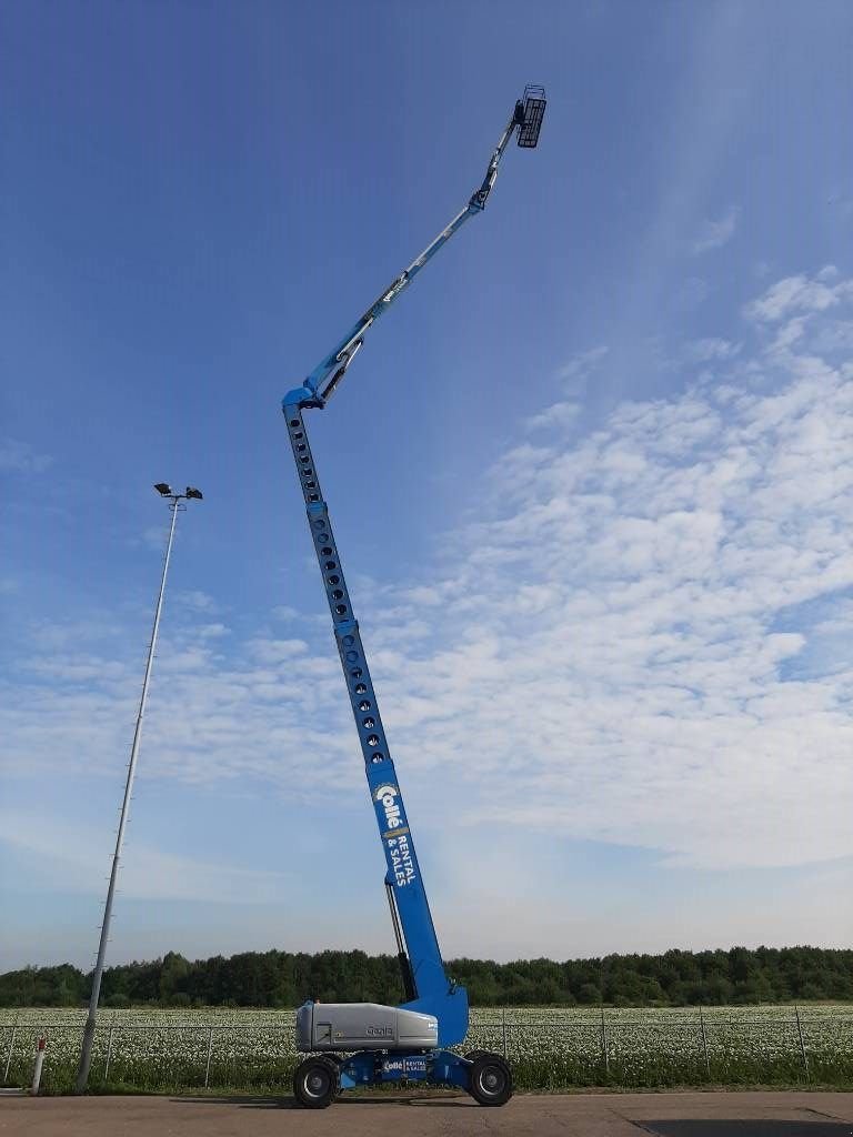 Teleskoparbeitsbühne du type Genie Z 135/70, Gebrauchtmaschine en Sittard (Photo 10)