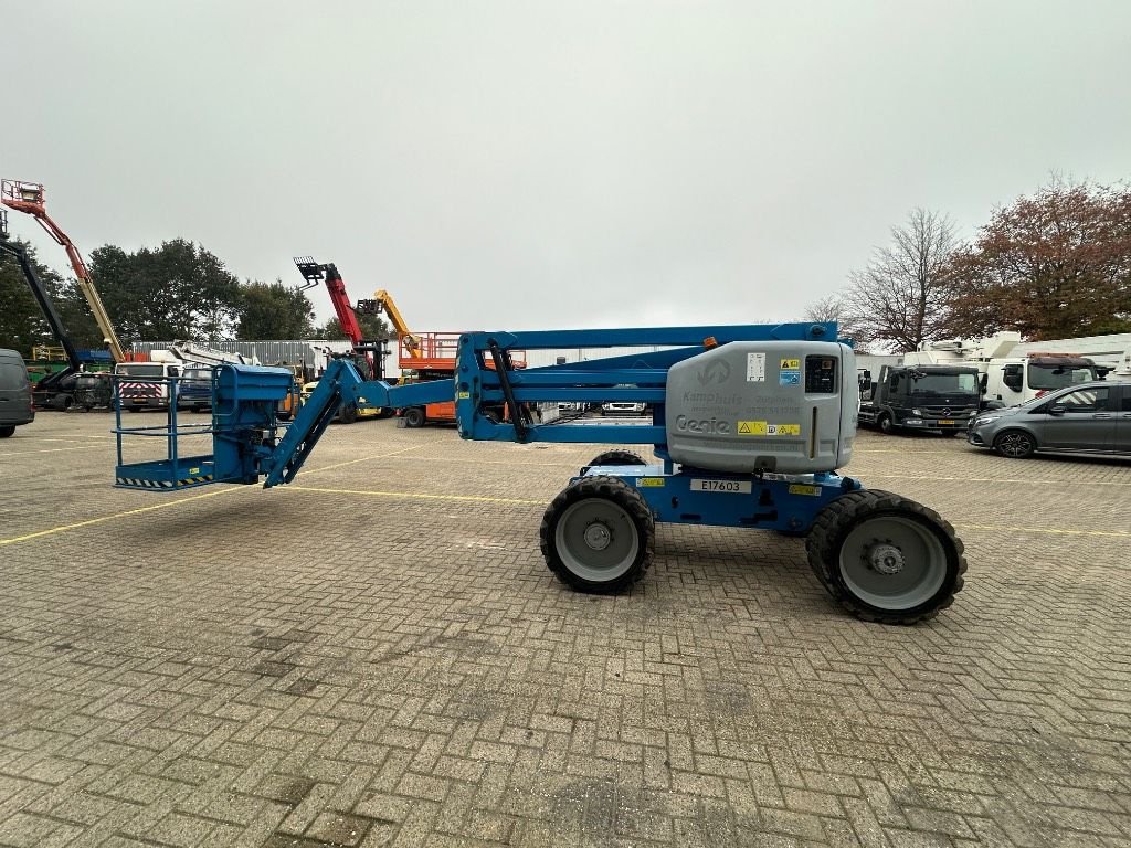 Teleskoparbeitsbühne van het type Genie Z 51/30 J RT, Gebrauchtmaschine in WIJCHEN (Foto 8)