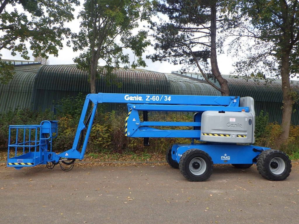 Teleskoparbeitsbühne des Typs Genie Z-60/34, Gebrauchtmaschine in Antwerpen (Bild 1)