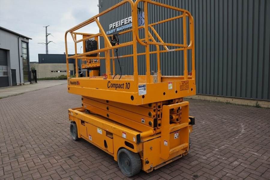 Teleskoparbeitsbühne del tipo Haulotte Compact 10 Electric, 10m Working Height, 450kg Cap, Gebrauchtmaschine en Groenlo (Imagen 9)