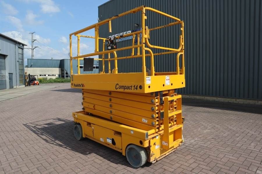 Teleskoparbeitsbühne del tipo Haulotte Compact 14 Electric, 14m Working Height, 350kg Cap, Gebrauchtmaschine en Groenlo (Imagen 10)