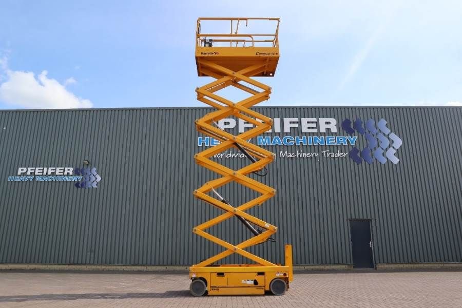 Teleskoparbeitsbühne van het type Haulotte Compact 14 Electric, 14m Working Height, 350kg Cap, Gebrauchtmaschine in Groenlo (Foto 3)