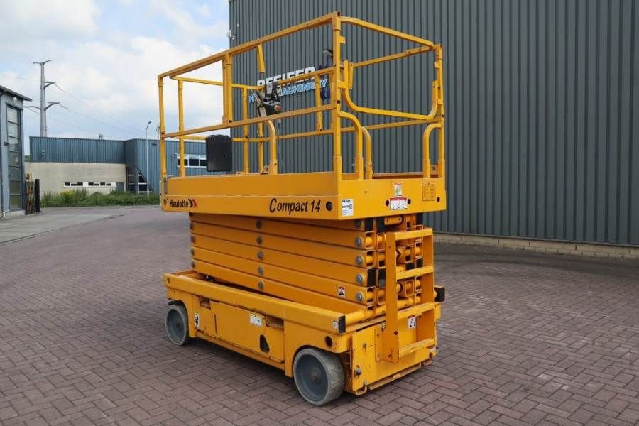 Teleskoparbeitsbühne del tipo Haulotte Compact 14 Electric, 4x2 Drive, 14m Working Height, Gebrauchtmaschine In Groenlo (Immagine 2)