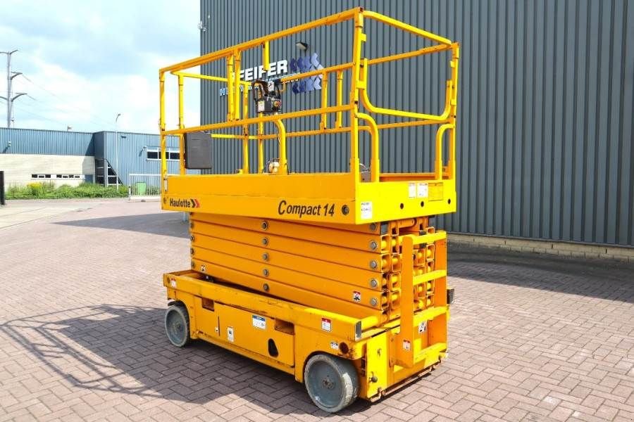 Teleskoparbeitsbühne del tipo Haulotte Compact 14 Electric, 4x2 Drive, 14m Working Height, Gebrauchtmaschine en Groenlo (Imagen 4)