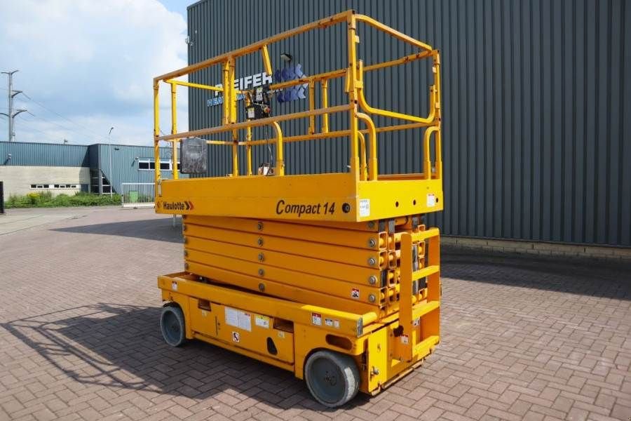 Teleskoparbeitsbühne del tipo Haulotte Compact 14 Electric, 4x2 Drive, 14m Working Height, Gebrauchtmaschine en Groenlo (Imagen 4)