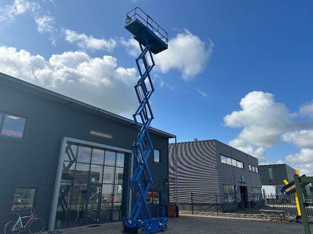 Teleskoparbeitsbühne van het type Haulotte Compact 14, Gebrauchtmaschine in WIJCHEN (Foto 3)