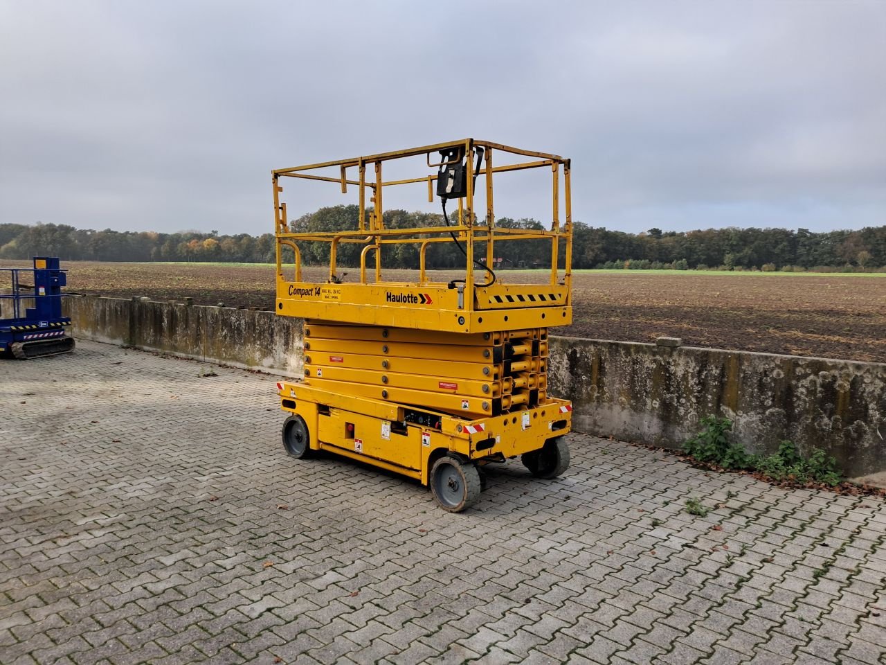 Teleskoparbeitsbühne van het type Haulotte Compact 14, Gebrauchtmaschine in Haaksbergen (Foto 7)