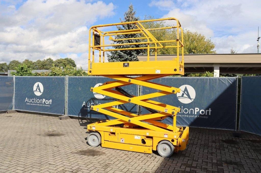 Teleskoparbeitsbühne van het type Haulotte Compact 8, Gebrauchtmaschine in Antwerpen (Foto 3)