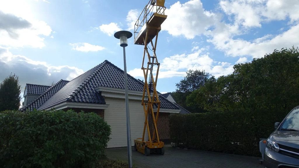 Teleskoparbeitsbühne des Typs Haulotte Compact 8CU, Gebrauchtmaschine in IJsselmuiden (Bild 2)