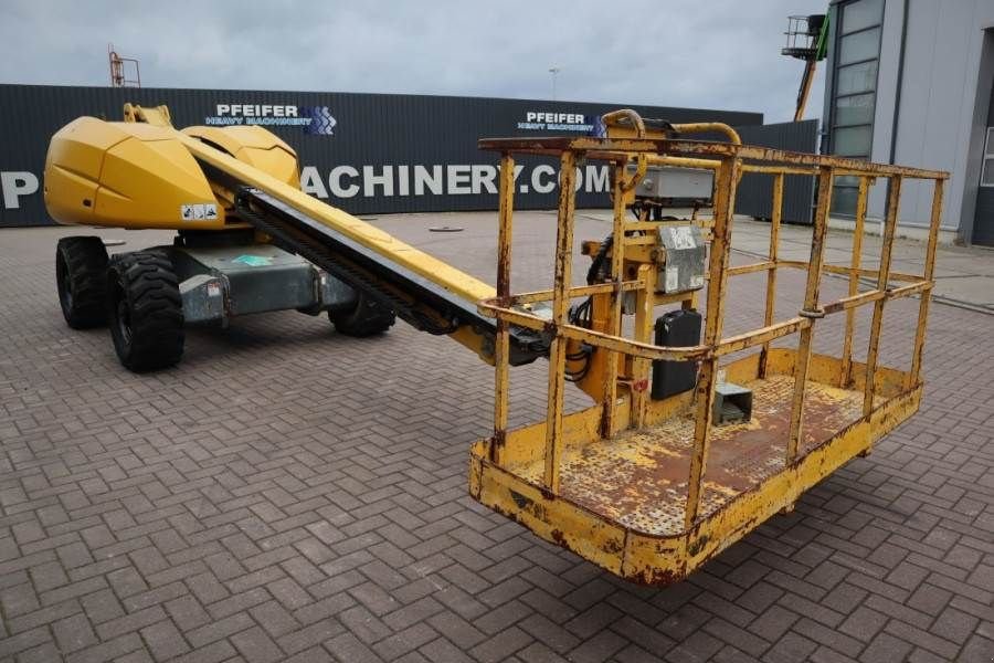 Teleskoparbeitsbühne van het type Haulotte H14TX Diesel, 4x4 Drive, 14.07m Working Height, 10, Gebrauchtmaschine in Groenlo (Foto 8)