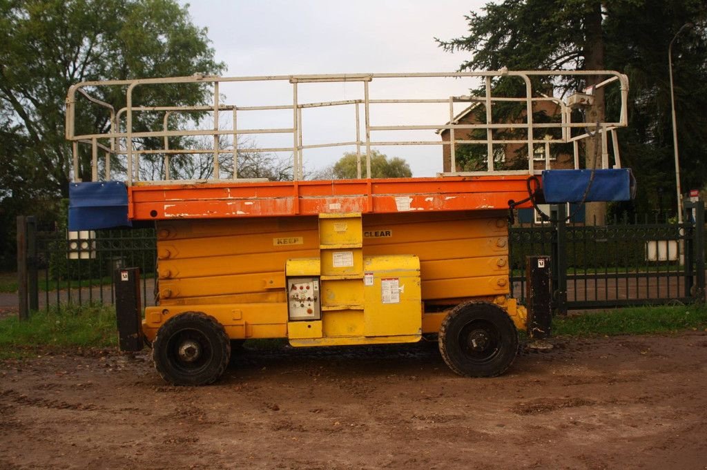 Teleskoparbeitsbühne du type Haulotte H18SDX, Gebrauchtmaschine en Antwerpen (Photo 2)