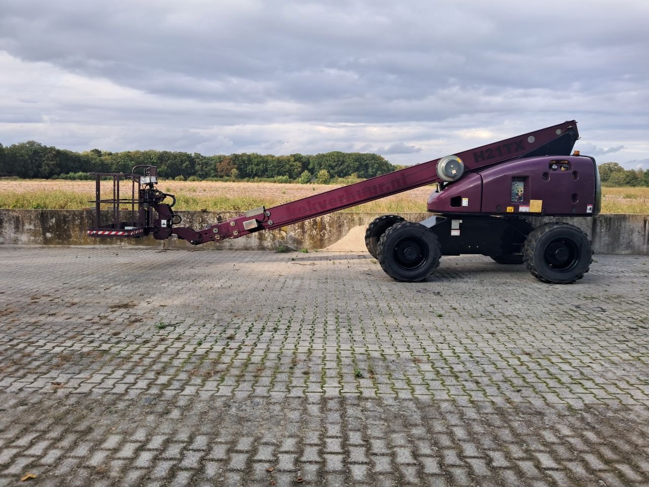 Teleskoparbeitsbühne del tipo Haulotte H21TX, Gebrauchtmaschine en Haaksbergen (Imagen 9)